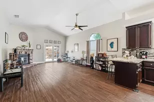 4900 Eagle Peak Ct, Antelope, CA 95843 - Photo 6