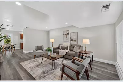 1649 Robin Hood Court, Sacramento, CA 95815 - Photo 4