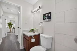 1649 Robin Hood Ct, Sacramento, CA 95815 - Photo 22