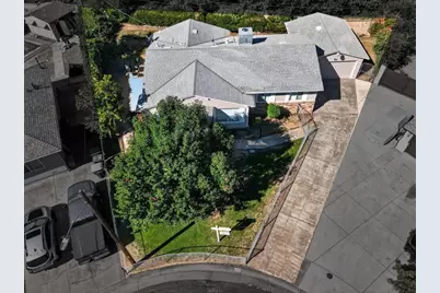 1649 Robin Hood Court, Sacramento, CA 95815 - Photo 2