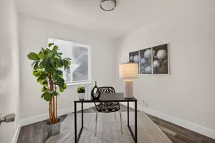 1649 Robin Hood Ct, Sacramento, CA 95815 - Photo 20