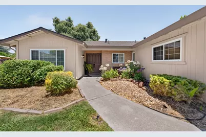 6742 Connemara Circle, Citrus Heights, CA 95621 - Photo 2