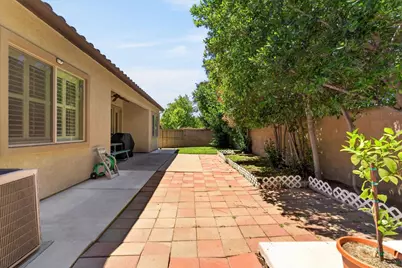 9001 Virginia Fife Way, Elk Grove, CA 95624 - Photo 28