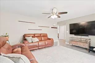 5609 White Fir Way, Sacramento, CA 95841 - Photo 2