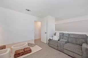 7423 Woodville Ln, Sacramento, CA 95842 - Photo 28