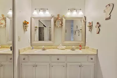3172 W Creek Drive, Stockton, CA 95209 - Photo 24