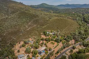 20888 Lyons Bald Mountian Rd, Sonora, CA 95370 - Photo 16