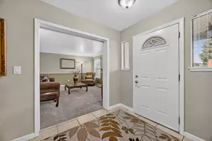 8541 Diamond Oak Way, Elk Grove, CA 95624 - Photo 8