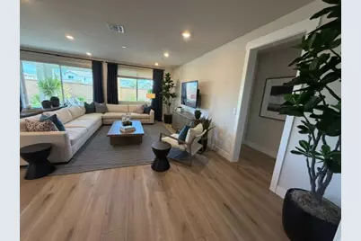 10386 Ducasse Way, Elk Grove, CA 95757 - Photo 4