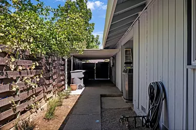 104 Oak Rock Circle, Folsom, CA 95630 - Photo 32