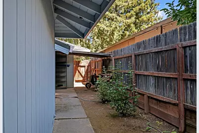 104 Oak Rock Circle, Folsom, CA 95630 - Photo 38