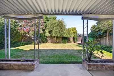 5605 Helen Way, Sacramento, CA 95822 - Photo 32