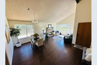3925 Tillamook Way, Sacramento, CA 95826 - Photo 6