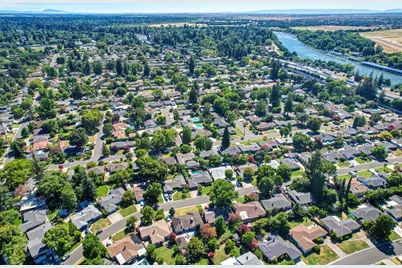 1177 Theo Way, Sacramento, CA 95822 - Photo 72