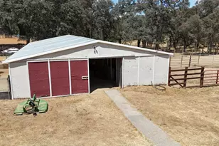 26525 Table Meadow Rd, Auburn, CA 95602 - Photo 4
