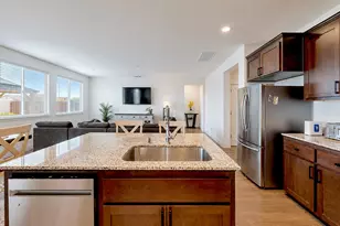 1710 Dolomite Dr, Los Banos, CA 93635 - Photo 20
