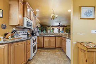 2509 Jasmin Ave, Modesto, CA 95350 - Photo 6