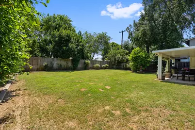 9116 Feather River Way, Sacramento, CA 95826 - Photo 20