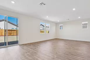 7978 Riverflow Wy, Sacramento, CA 95832 - Photo 6