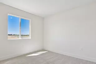 7978 Riverflow Wy, Sacramento, CA 95832 - Photo 16