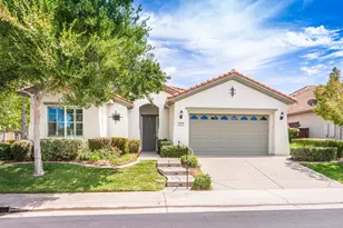 2040 Cove Ln, Roseville, CA 95747 - Photo 2