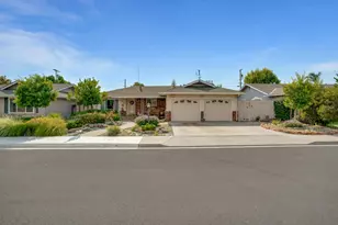 1125 Linn Ct, Turlock, CA 95380 - Photo 2