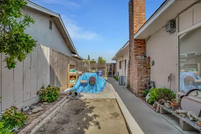1125 Linn Court, Turlock, CA 95380 - Photo 24
