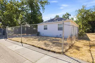 4250 11th Ave, Sacramento, CA 95817 - Photo 16