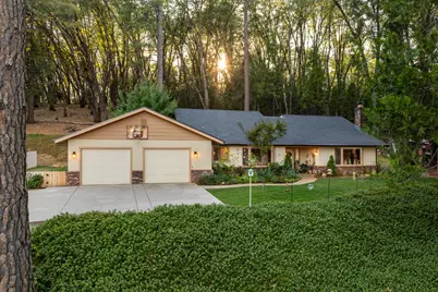 13692 Edgewood Drive, Grass Valley, CA 95945 - Photo 2
