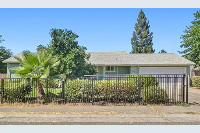 4041 Constitution Avenue, North Highlands, CA 95660 - Photo 2