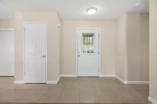 5884 Revelstok Dr, Sacramento, CA 95842 - Photo 8