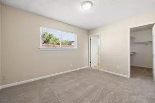 5884 Revelstok Dr, Sacramento, CA 95842 - Photo 44