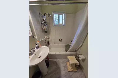 977 Alamos Avenue, Sacramento, CA 95815 - Photo 12