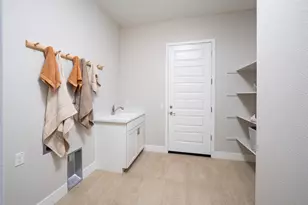 8190 Spring Berry, Roseville, CA 95747 - Photo 8