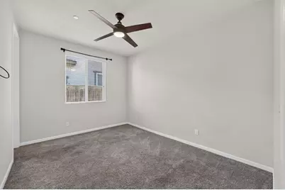 10092 Avocado Way, Elk Grove, CA 95757 - Photo 32