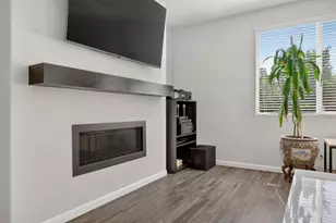 10092 Avocado Way, Elk Grove, CA 95757 - Photo 16