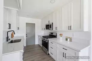 4056 E Brentwood Ave, Fresno, CA 93703 - Photo 14