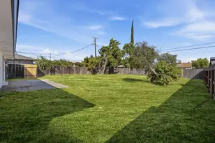 4056 E Brentwood Ave, Fresno, CA 93703 - Photo 30