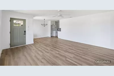 4056 E Brentwood Avenue, Fresno, CA 93703 - Photo 8