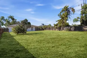 4056 E Brentwood Ave, Fresno, CA 93703 - Photo 32