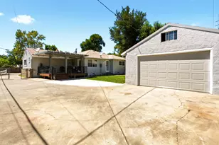 4015 55th St, Sacramento, CA 95820 - Photo 40