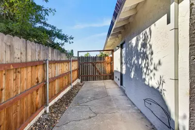 6903 Los Olivos, Carmichael, CA 95608 - Photo 56