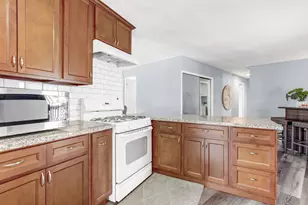Floral Dr, Sacramento, CA 95834 - Photo 16