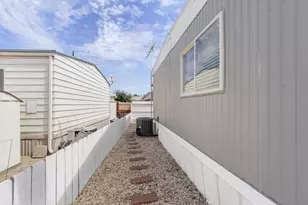 Floral Dr, Sacramento, CA 95834 - Photo 34