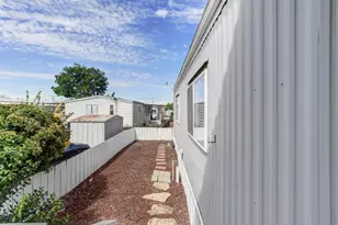 Floral Dr, Sacramento, CA 95834 - Photo 32