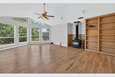 19221 Wolf Creek Road, Grass Valley, CA 95949 - Photo 16