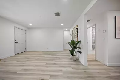 1368 N Newport Avenue, Stockton, CA 95205 - Photo 10