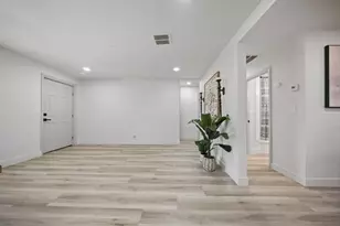 1368 N Newport Ave, Stockton, CA 95205 - Photo 10