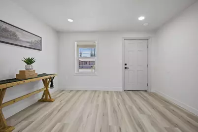 1368 N Newport Avenue, Stockton, CA 95205 - Photo 6