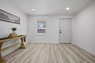 1368 N Newport Ave, Stockton, CA 95205 - Photo 6